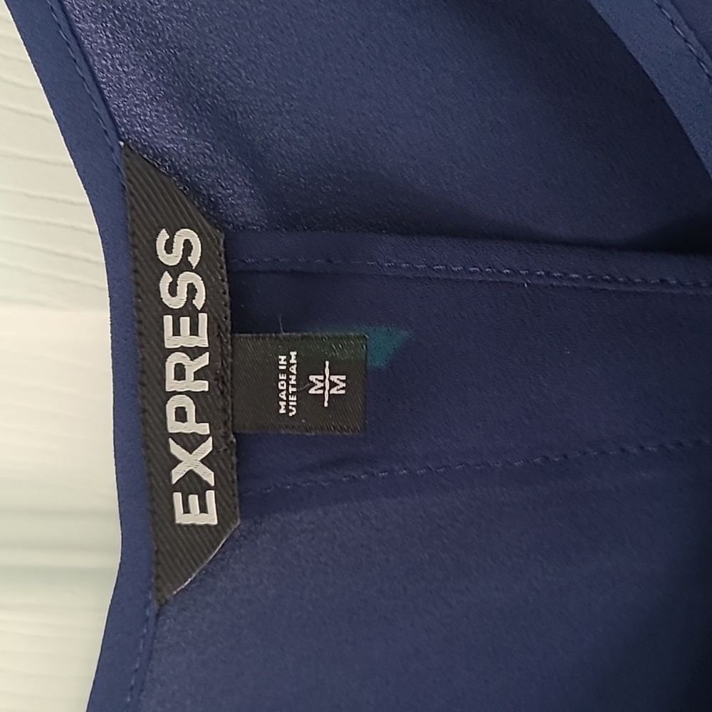 Express Tank Top - Picture 2 of 5